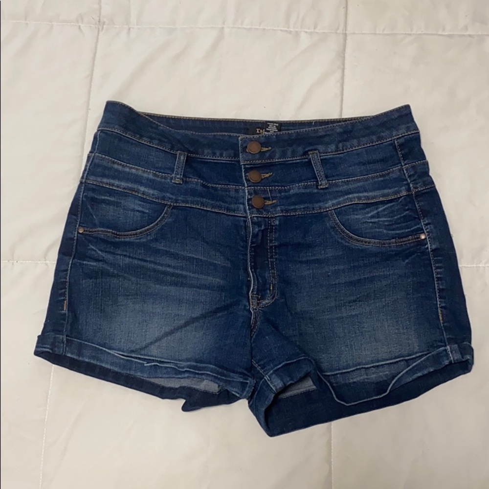 Highwasted Jean shorts
